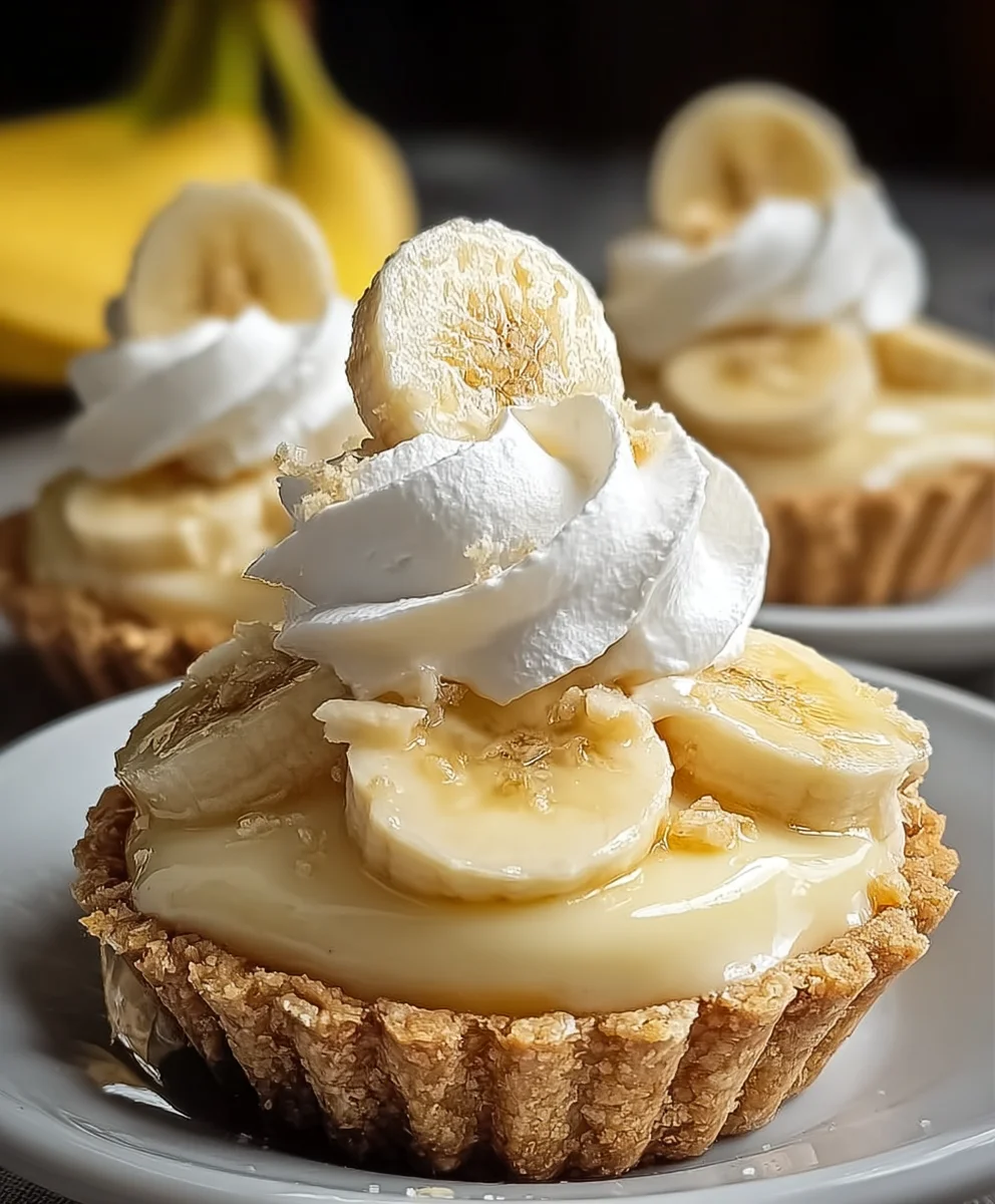 Mini Banana Cream Pies-Easy Homemade Dessert Recipe
